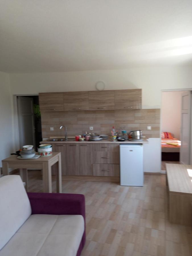 Md Apartmani Čanj Exterior foto